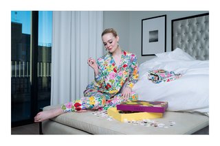 Elle Fanning feet photo thumbnail