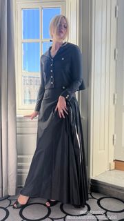 Elle Fanning feet photo thumbnail