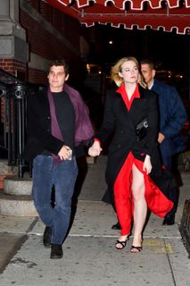 Elle Fanning feet photo 17