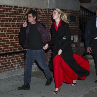 Elle Fanning feet photo 13
