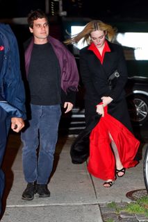 Elle Fanning feet photo 10