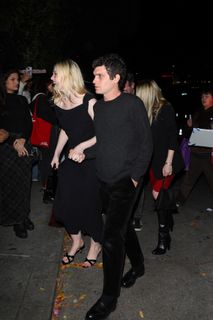 Elle Fanning feet photo 1