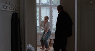 Elle Fanning feet photo 16