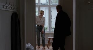 Elle Fanning feet photo 15
