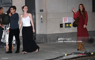 Elle Fanning feet photo 14