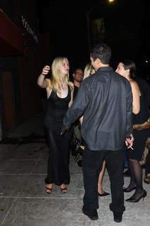 Elle Fanning feet photo 4