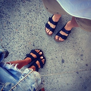 Elle Ferguson feet photo 4