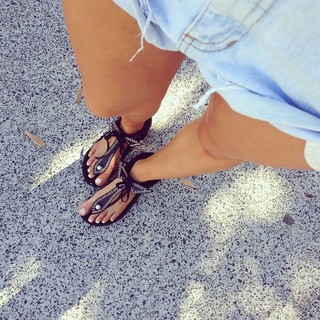Elle Ferguson feet photo 15