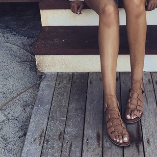 Elle Ferguson feet photo 8