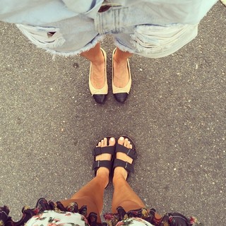 Elle Ferguson feet photo 3