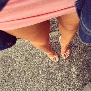 Elle Ferguson feet photo 1