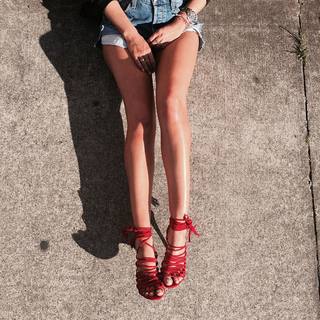 Elle Ferguson feet photo 16
