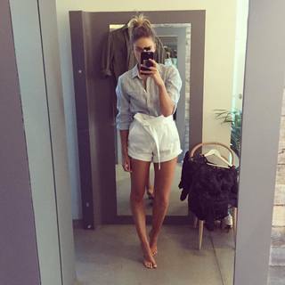 Elle Ferguson feet photo 10
