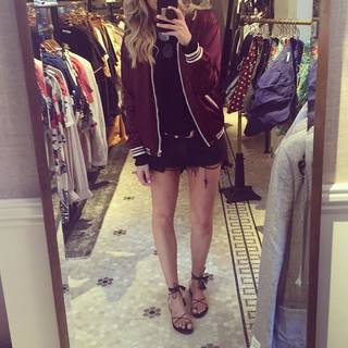 Elle Ferguson feet photo 3
