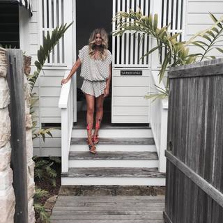 Elle Ferguson feet photo 1