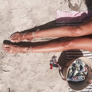 Elle Ferguson feet photo 20