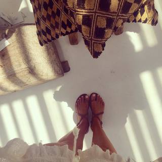 Elle Ferguson feet photo 17