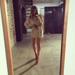 Elle Ferguson feet photo 2