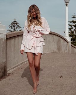 Elle Ferguson feet photo 1