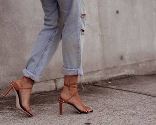 Elle Ferguson feet photo 3