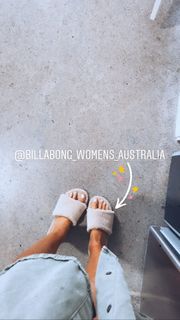 Elle Ferguson feet photo 4