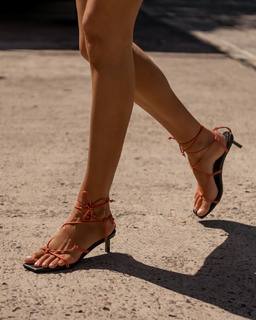 Elle Ferguson feet photo 10