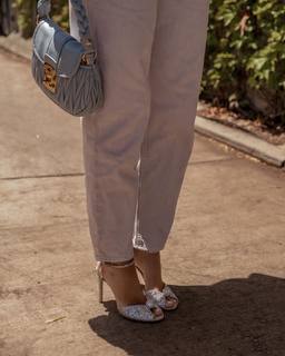 Elle Ferguson feet photo 17