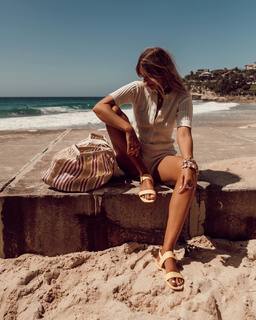 Elle Ferguson feet photo 14