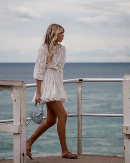 Elle Ferguson feet photo 11