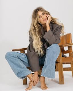 Elle Ferguson feet photo 15