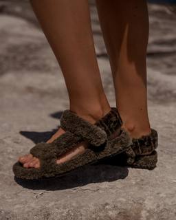 Elle Ferguson feet photo 15