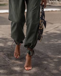 Elle Ferguson feet photo 16