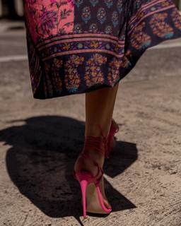 Elle Ferguson feet photo 9