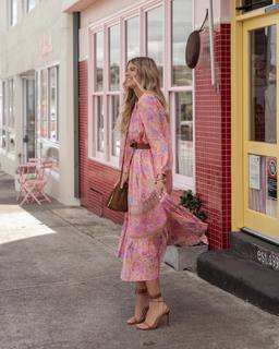 Elle Ferguson feet photo 20