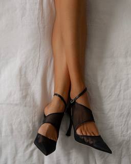 Elle Ferguson feet photo 3