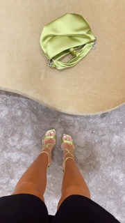 Elle Ferguson feet photo 7