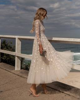 Elle Ferguson feet photo 20