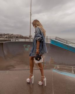Elle Ferguson feet photo 20