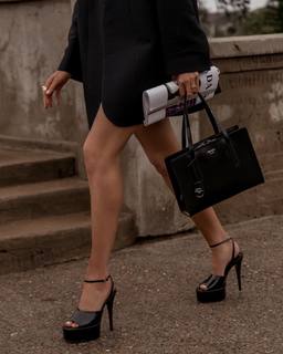 Elle Ferguson feet photo 7