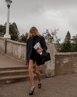 Elle Ferguson feet photo 6
