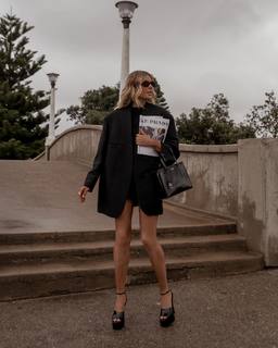 Elle Ferguson feet photo 3