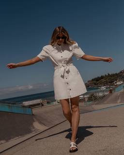 Elle Ferguson feet photo 14