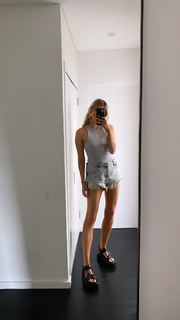 Elle Ferguson feet photo 3