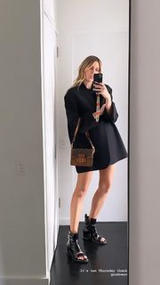 Elle Ferguson feet photo 4