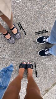 Elle Ferguson feet photo 12