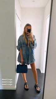 Elle Ferguson feet photo 2