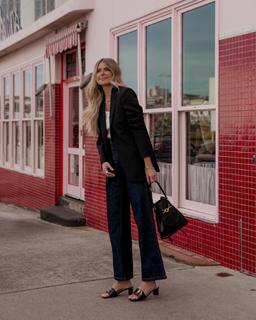 Elle Ferguson feet photo 19