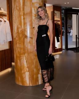 Elle Ferguson feet photo 3