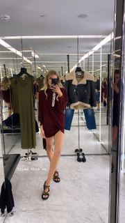 Elle Ferguson feet photo 14