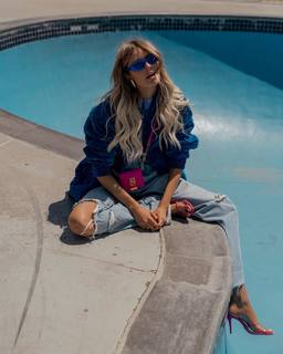 Elle Ferguson feet photo 6